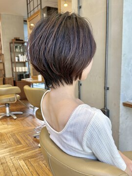 ビュートリアム 南青山(BEAUTRIUM) 長めショート　ショートボブ　小顔ショート　表参道青山30代40代