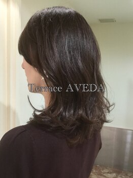 テラス アヴェダ 大丸心斎橋店(Terrace AVEDA)の写真/【心斎橋/髪質改善】あなたの骨格/毛質/クセに合わせた質感ドライカットで悩みを魅力に変える技術！