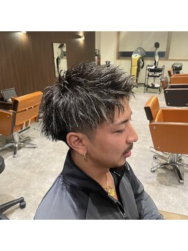 ビスポーク(BESPOKE) アップバング×ツイスト×ハイライト