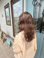 キキ(kiki)&nbsp;ロングパーマ