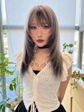 ソル バロール 表参道(SOL .valor) シルバー ブラック ハッシュカット