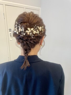 シオン(Cion) 結婚式お呼ばれアレンジ