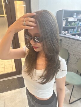 ジゼル 小倉(GiseL) レイヤーカット×ベージュ