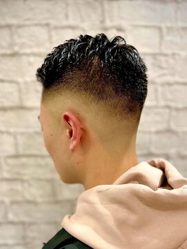 銀座マツナガ 新宿野村ビル店 七三フェード