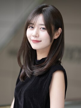 レイリー 原宿 表参道(Rayreee) (F)大人かわいい似合わせ小顔カット20代30代40代50代◎