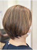 白髪ぼかしハイライト×ボブ