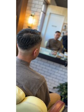 ジェネシス 本店(genesis) 7:3スタイル　フェードカット