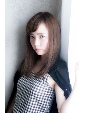 シュシュサロンドクワフュール(chouchou Salon de coiffure) ショートバングロブ