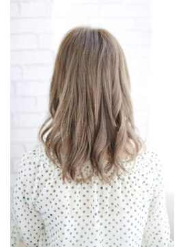 シュシュット(chouchoute) 吉祥寺/美髪デザインカラー無造作カールボブディ丸みショート110