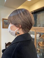 カミナ(KAMINA)&nbsp;透明感のあるアッシュベージュ