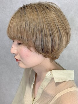 ローウェ 青山 表参道(Louwe) ハイトーンカラー☆大人可愛いマッシュショートボブ20代30代40代