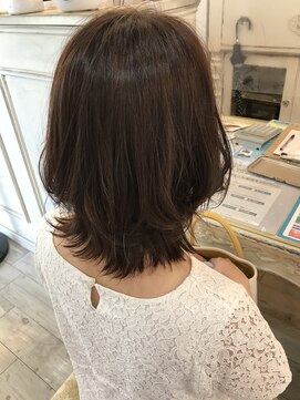 ハグエヴェック(HUG AVEC) ブラウンカラー