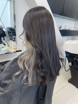 アライブ キチジョウジ(ALIVE Kichijoji) ALIVE Kichijoji /　イヤリングカラー×ホワイトシルバー