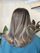 ピークスヘア(peaks hair) バレイヤージュグラデーションカラーホワイトブロンドブリーチ