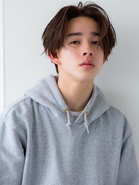 アリエッタ(aRietta) センターパート　ソフトツーブロック　かき上げ