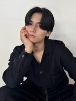 ピチカート(pizzicato) 大人メンズヘア ナチュラルパーマ センターパート