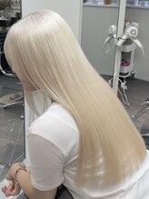 ブリーチで作る絶妙なニュアンスカラーが得意なstylistをご紹介♪