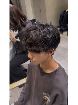 ゼスト リル 新宿(ZEST lill) シャドウパーマ