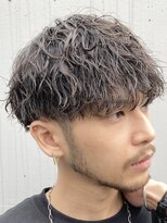 バイフィフス 原宿/表参道(by fifth)&nbsp;原宿ゆるめツイストスパイラルパーマメンズカットマッシュ