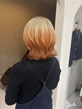 エン(en.) オレンジ×ベージュの艶ミディ