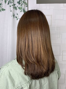 リトル(Re:tle) 【河野有希】白髪ぼかしのナチュラルミルクティ