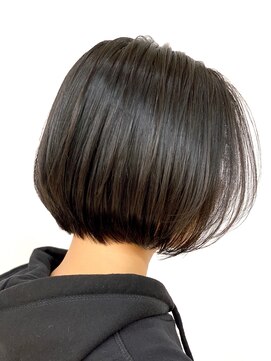 クオリス 上板橋店(QUALIS) 前下がりボブ/グラボブ/ツヤ髪/地毛/ナチュラルストレート