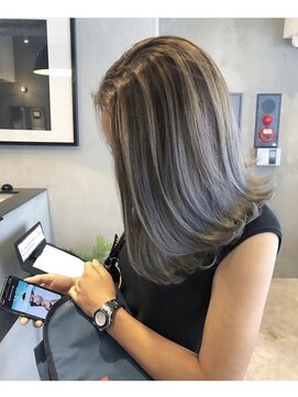 ロビィ 浦添店(LOBY) ナチュラルバレイヤージュ