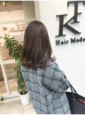 ナチュラルグレージュ