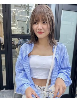 チーカ(chica) アッシュグレージュ