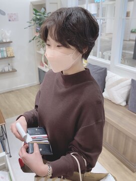 モリオフロムロンドン 松戸店(Morio from London) 【松戸 岩口】センターパート長めマッシュショート