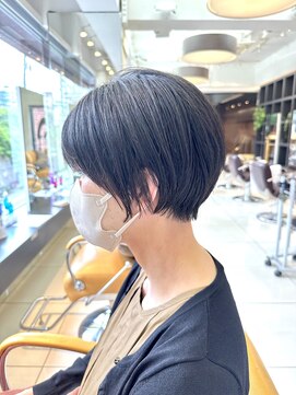 キサ ファータ 恵比寿(kisa fata) 大人可愛い20代30代40代黒髪丸みショート　前髪あり