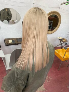 フィン(fin,) fin,/ブリーチ/パーマ/ハイトーン/ダブルカラー/インナーカラー