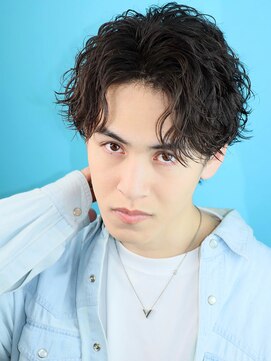 オーシャントーキョー(OCEAN TOKYO) 波巻きパーマツーブロック刈り上げラウンドマッシュ韓国黒髪