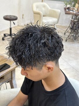 ロストシティ 横浜(LOST CITY) 細かめ束感ツイストスパイラル　ショートツーブロック【横浜】