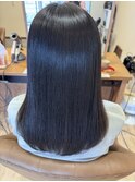ナチュラルな艶髪縮毛矯正
