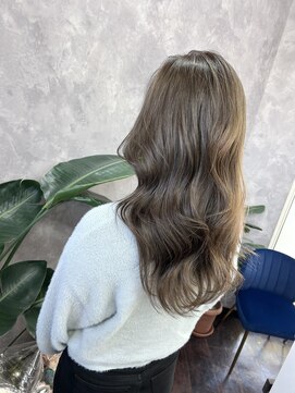 アンティア小作(ANT‘IA) ベージュカラー