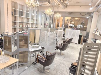 ヴィークス ヘア(vicus hair)の写真/一人一人に合わせたカウンセリング力と、丁寧な施術が好評！あなたの髪のお悩みはvicus hairで解決＊