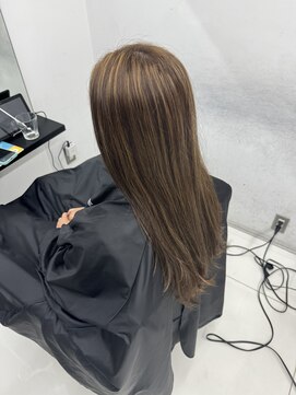 アライブ キチジョウジ(ALIVE Kichijoji) ベースを染めないハイライト