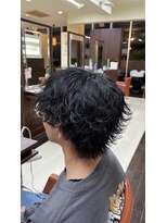 オゼル(OZEL)&nbsp;【センターパートマッシュ】抜け感×色気を纏う上品メンズカット