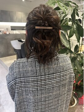 マルフェ 天王寺(marfe) 【marfe】編み込みハーフアップアレンジ＿女子会ヘアアレンジ