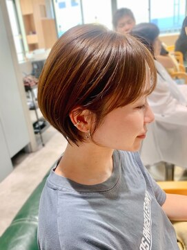 アーツ 茅ヶ崎(arts) ショートカット20代30代40代前髪あり面長丸顔ショートボブ