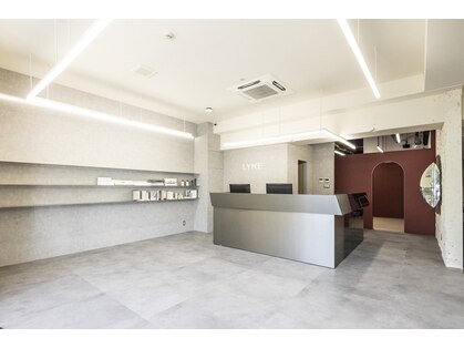 ライン(LYNE)の写真