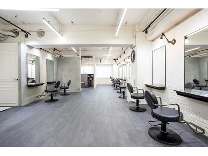 アルテフィーチェ 梅田(artefice)の写真