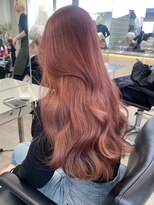 サンク 原宿 表参道(cinq)&nbsp;原宿ピンクカラーミディアムレイヤーハイトーンケアブリーチ前髪