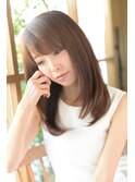 大人の雰囲気を引き出したリラクシーセミロング