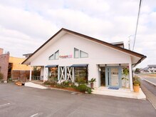 クリーム(Cream)の雰囲気（店舗外観:店舗前に駐車場があります[メンズ,ショート]がオススメ）