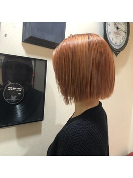 ヘアアンドスペース ベロン(hair&space velon) ミニボブオレンジ