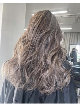 ロビィ 浦添店(LOBY) ブラウンベージュ