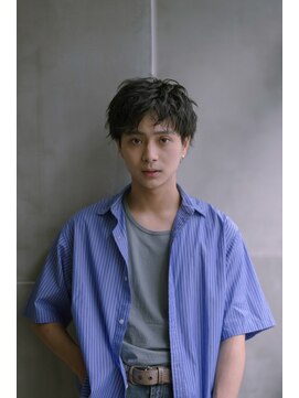 トゥ(TOE) 無造作に動かすパーマスタイル