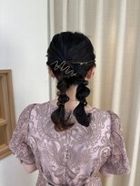 ソノ(sono)&nbsp;ツイン　ツインポニー　ツインアレンジ　イベント　参列ヘア